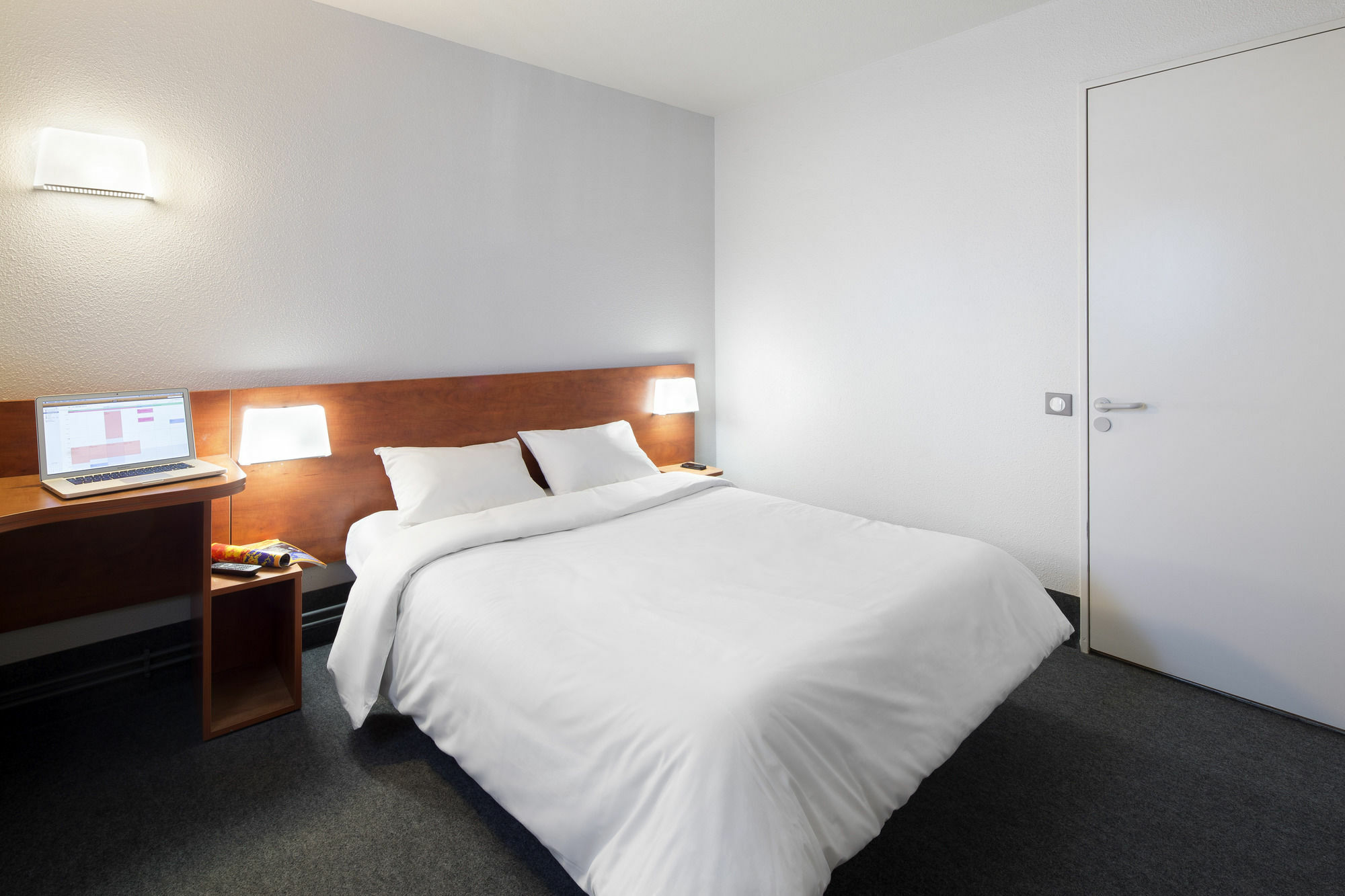 B&B Hotel Angers 1 布库茨 外观 照片